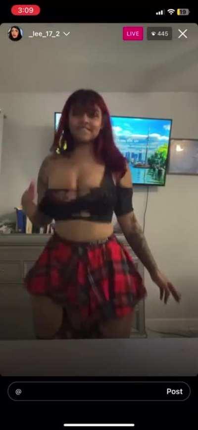 _lee_17_2 front ass clapping