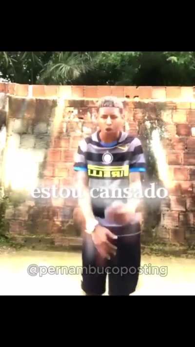 Qual é o nome dessa voz de IA que faz o demiurgo?