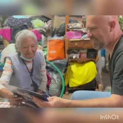 After a long search, man reunites with his nanny who took care of him when he was an infant, 46 years ago. s