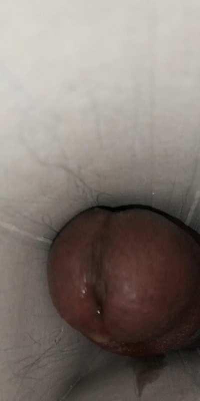 Anyone wanna get filled up like this? 💦