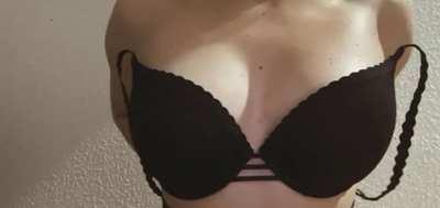 I am embarrassed about my little tittydrop, hope you like it (OC)