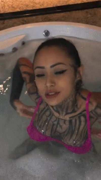 If you’re into the girl next door here i am