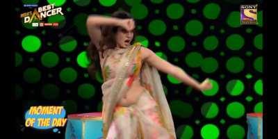 Nora Fatehi doesn't leave an opportunity to show off her belly and navel