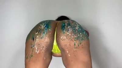 Come spide in this perfect ass