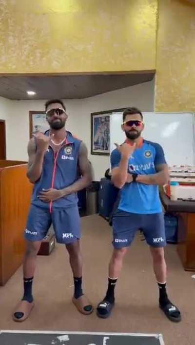 Koach and pandya are vibing.