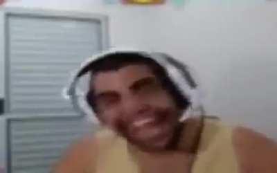 When a person says: PlaY 0rigInal Tf2 iS frEe.