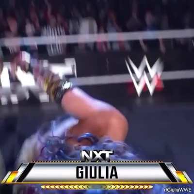 NXT Women’s championship: Roxanne Perez (c) vs. Giulia
