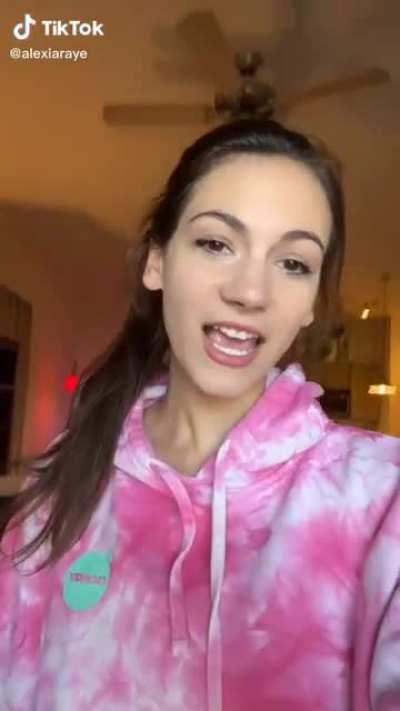 Alexia's Halloween Costume 😍😍