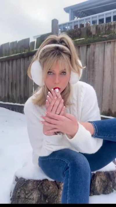 Would you like to help me warm my feet up with you tongue? 👅❄️