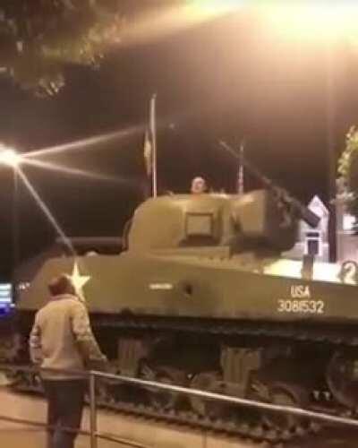 Arthur Get Out of the Tank!