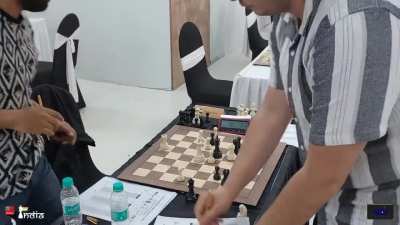 Chess player throws a hissy fit after losing