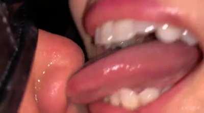 Another perfect example of nose licking and sucking