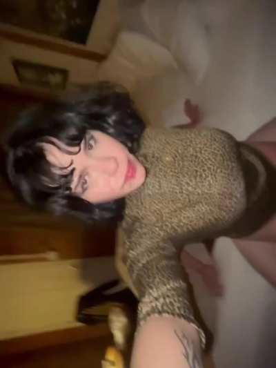 Leaving him a little surprise on his phone <3