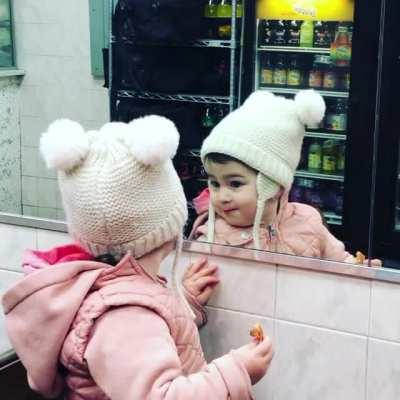 Кто хорош? Я хороша!