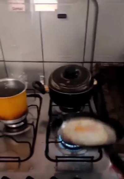 когда один раз в году девушка решила приготовить тебе завтрак