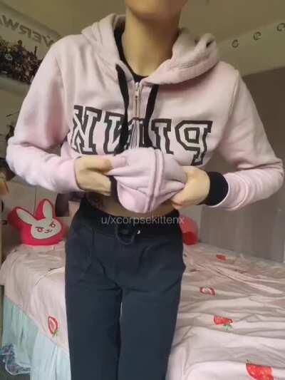 Still can’t believe I can hide my boobs this well