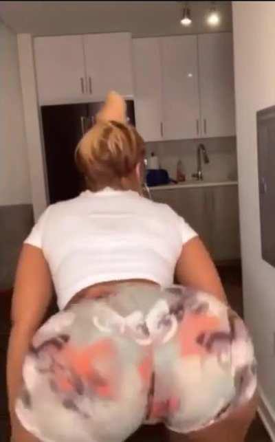 I don’t never get any hype on these videos 🤣