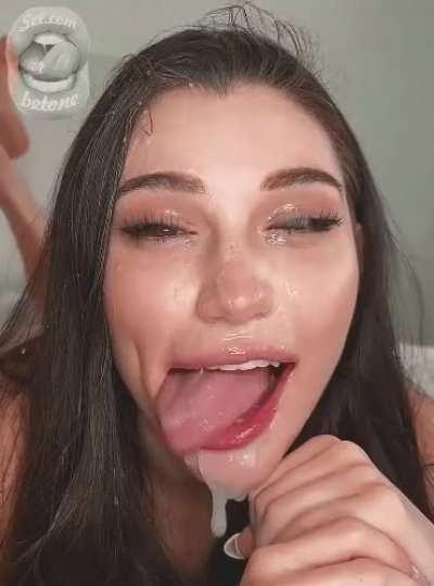 [reddit] so horny right now need a bi bud to jerk with