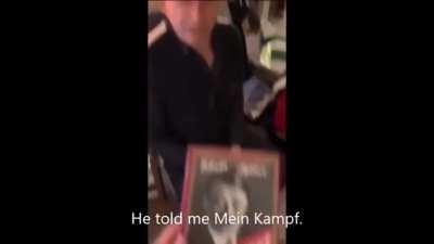 Tio surdo de um ouvido presenteia sobrinho com o presente que ele pediu