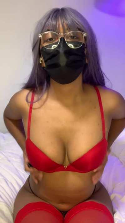 Raise your dick if you would fuck me![F]