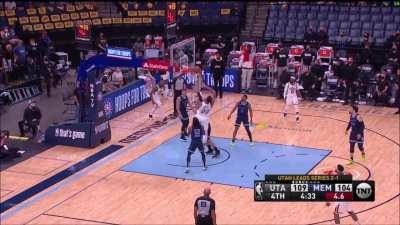 [Highlight] Gobert is absolutely rejected by the rim