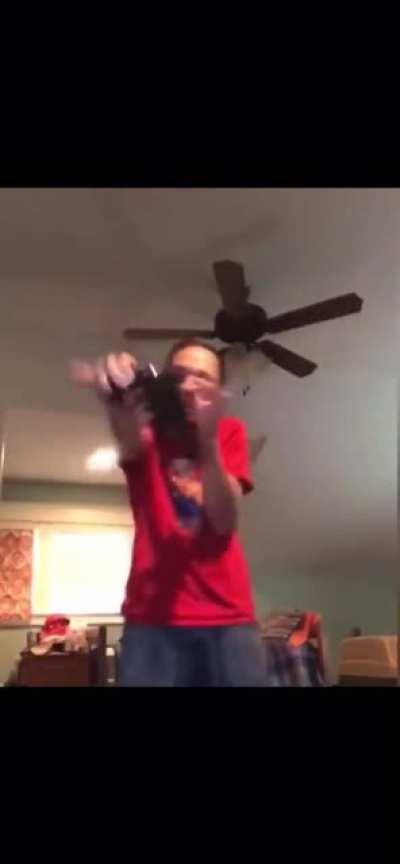 idiot + gun indoors = hilarious