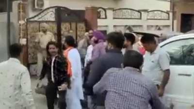 Shiv sena leader shot down in Amritsar
