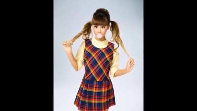 ARIANA GRANDE (Can you beat the beat? CHRISTMAS EDITION)