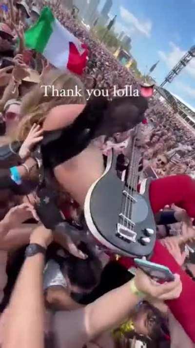 vic and her pastie fell oops