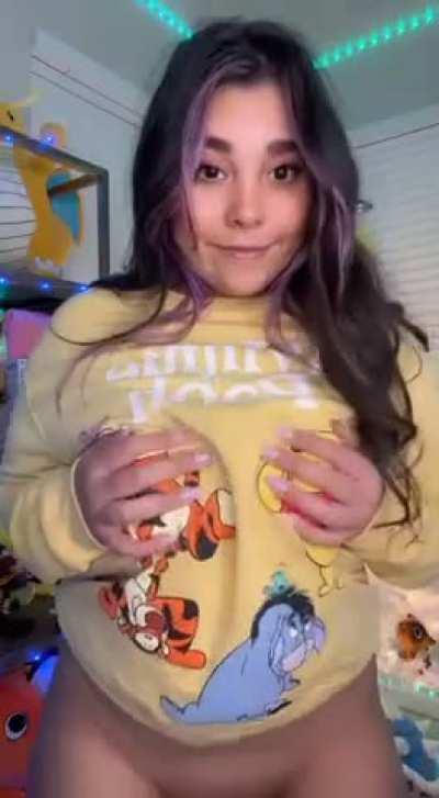 Do you like my smile? Be honest😳