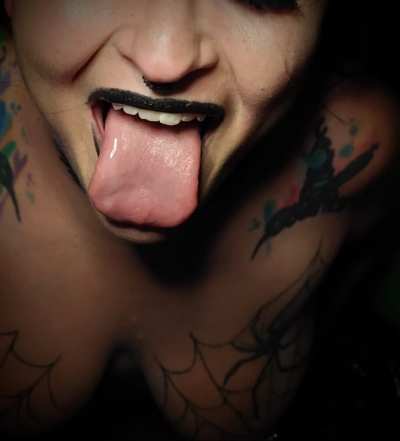 Give this goth milf every drop of your cum