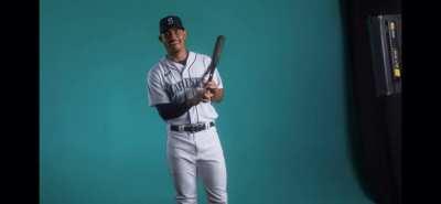 [Highlight] [Highlight] 2022 AL Rookie of the Year Julio Rodriguez screams at camera