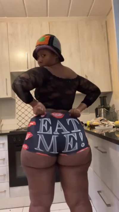 she's offering you a meal, so dig in 🤤 [Ndileka]