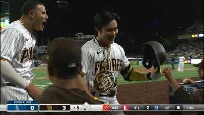 [Highlight] Ha-Seong Kim hits a pinch hit solo HR to extend the Padres lead