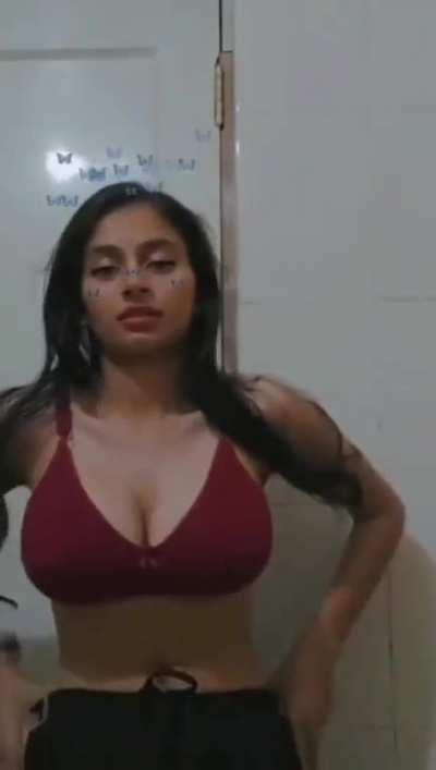 Wow so big. Wanna see her boobs?