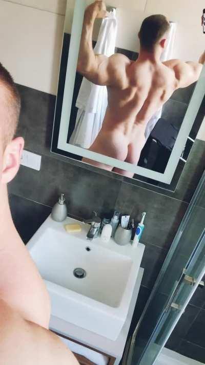 Getting ready for the gym[M]