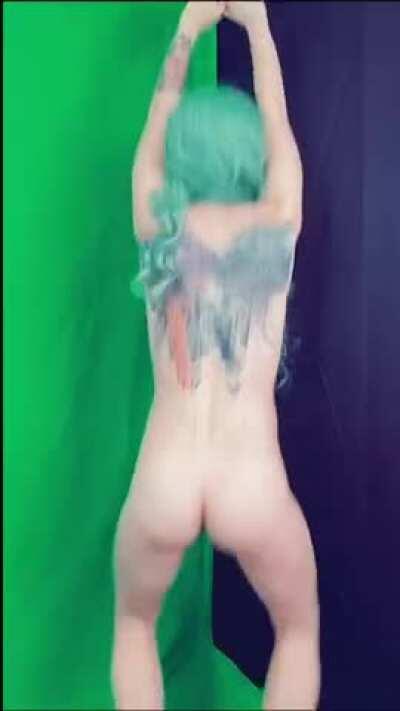 Want to taste that laffy taffy? ;) [F]