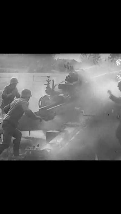 NEJ INTE DEN STORA SVENSKA KÄNNDISEN LALEH OCH ADLOF.H COLAB!!!!!