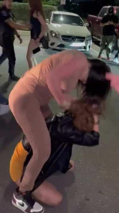 Big Chick got slammed so hard money came out of her just like in GTA.