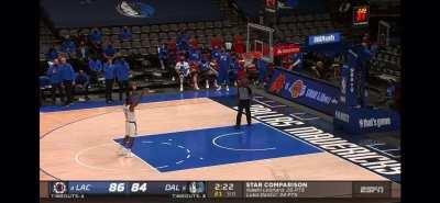 (Highlight) announcer is confused how two players are friendly after a ‘physical taunt’ flagrant call