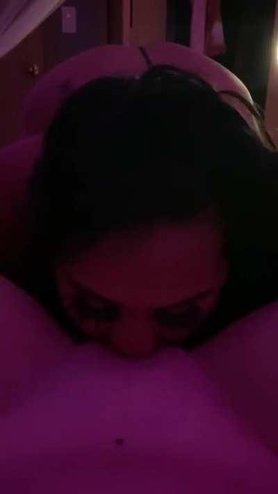 Interracial lesbian pussy eating 💦
