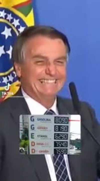 Quando a 5ª ´serie chega no governo!