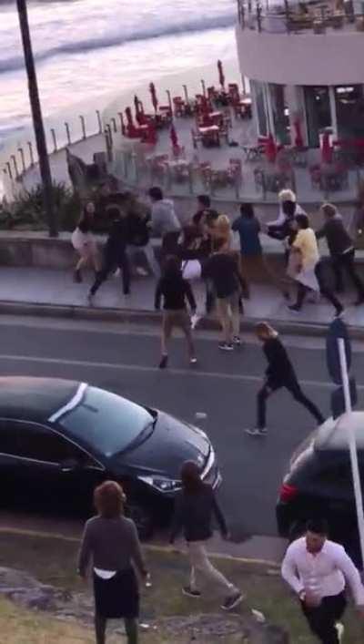 Police start shooting to the air to stop the fight