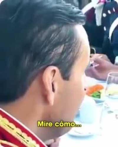 El presidente con los granaderos