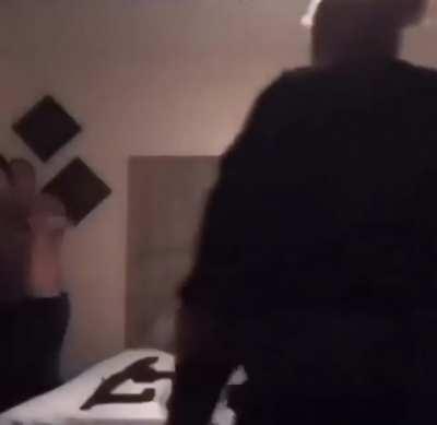 WCGW Flashing your weapons