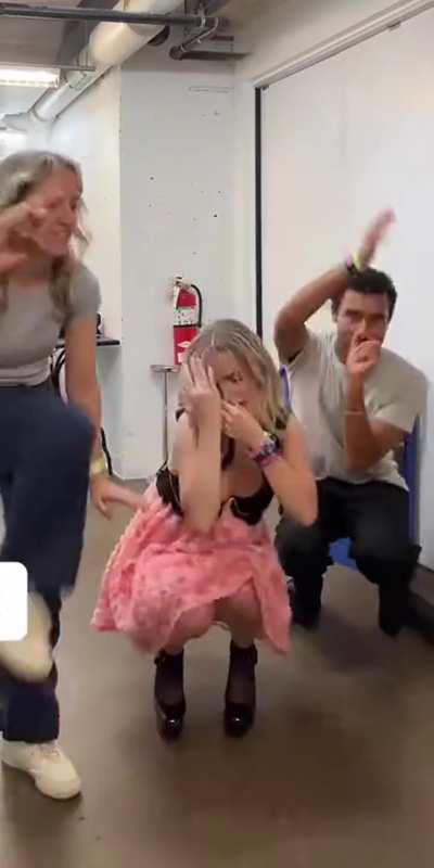 Dancing (New Tiktok) 🖤