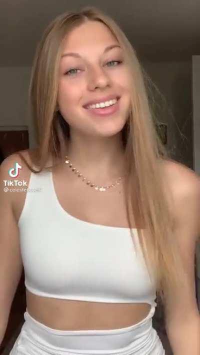 Celeste Bustelli tette🍐+Lingua 👅