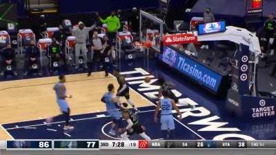 [Highlight] Anthony Edwards gets a fastbreak slam, then picks off the inbounds pass for a quick lay in for his 27th points in 23 minutes!