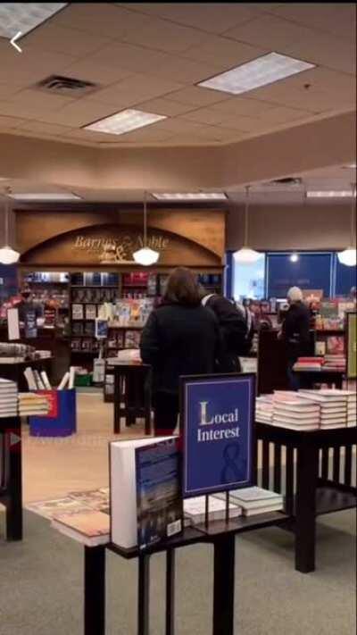 Barnes and Noble employee is threatened with physical violence just for asking an anti-masker to wear a mask