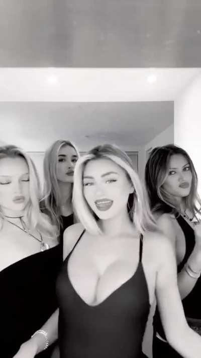 Katarina (right) and Regina 🖤